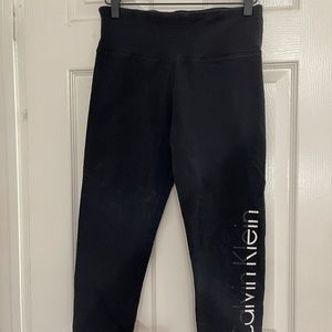 Calvin Klein Capri Length Leggings Twotone writing